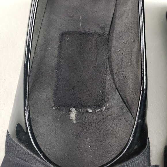 Stuart Weitzman Patent Leather Bow Pump Womens 7 Black Slip On Wedge Heel Spain - Picture 7 of 14